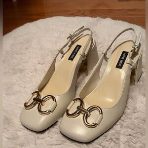 Block heel slingback shoes